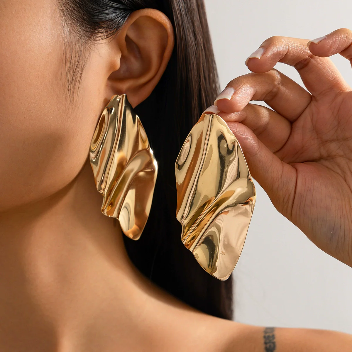 Fashion Metallic Electroplated Geometric Zinc Alloy Earrings For Women - Image 15