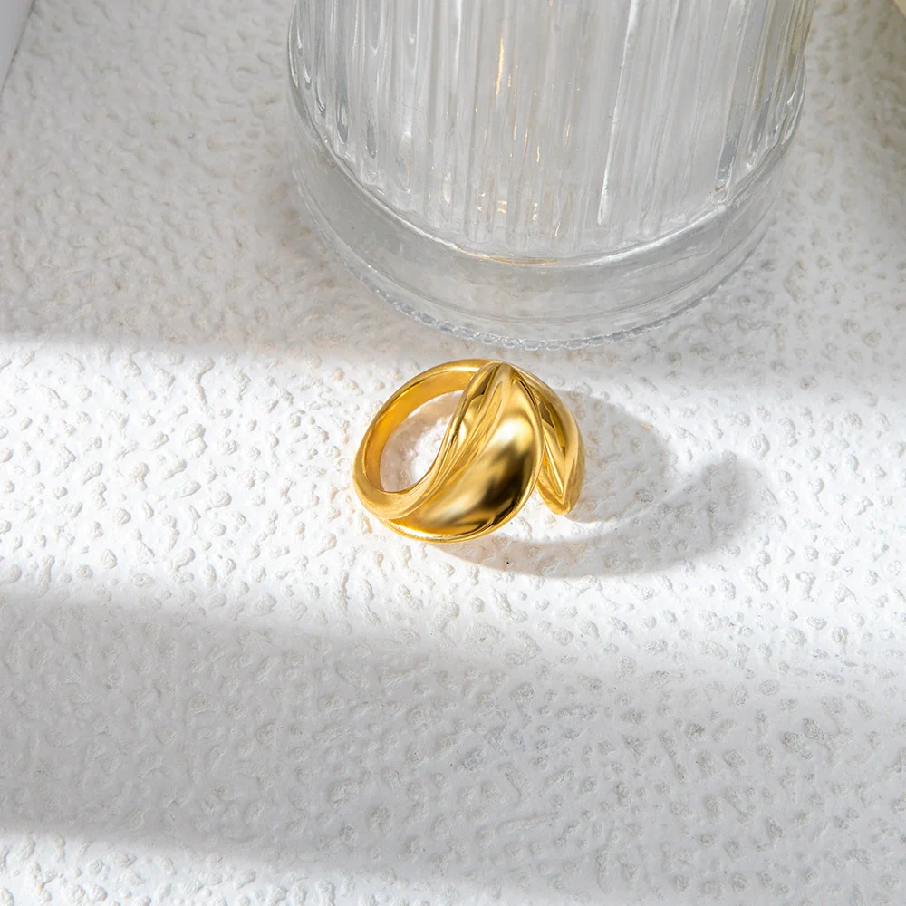 Fashion Ol Simple Stainless Steel Nonfading Real Gold Irregular Geometric Ring With Electroplating - Image 4