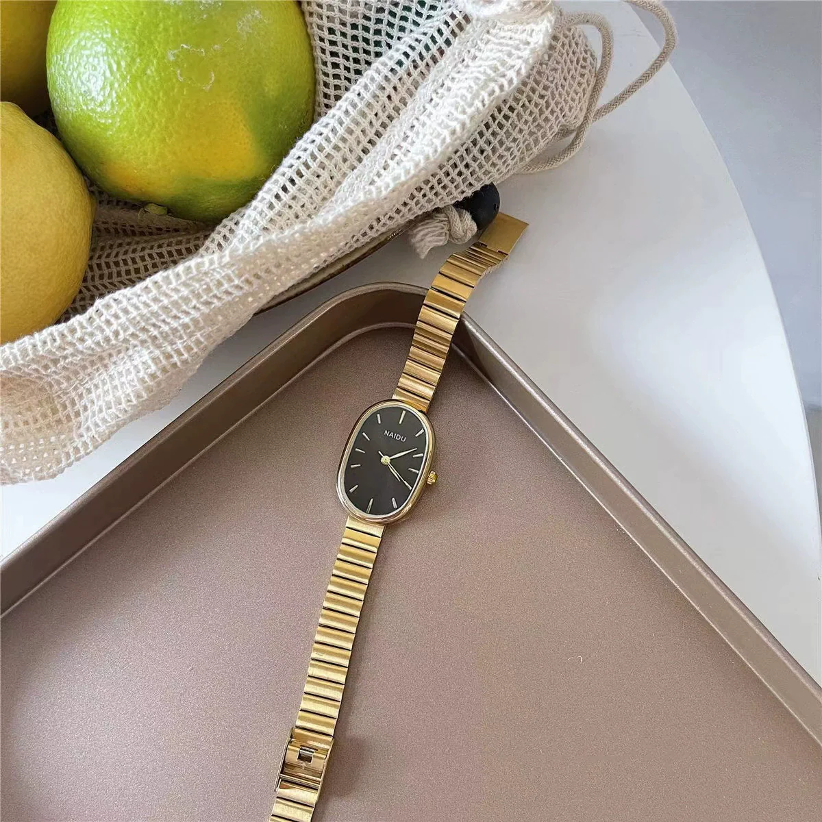 Fashion Oval Alloy Band Quartz Watch For Female - Image 9