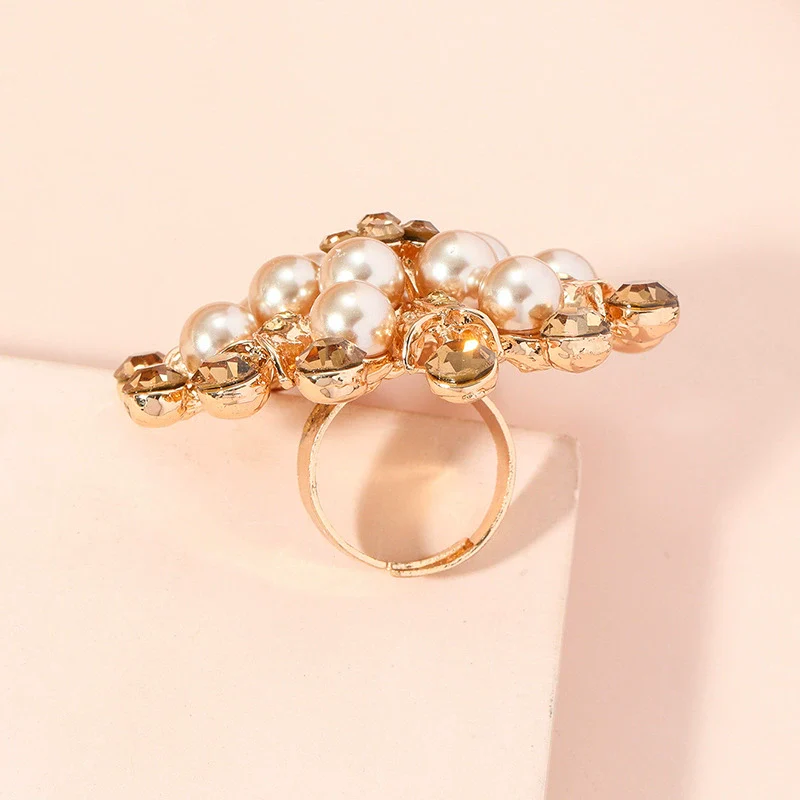 Fashion Simple Diamond Rose Flower Alloy Ring - Image 3