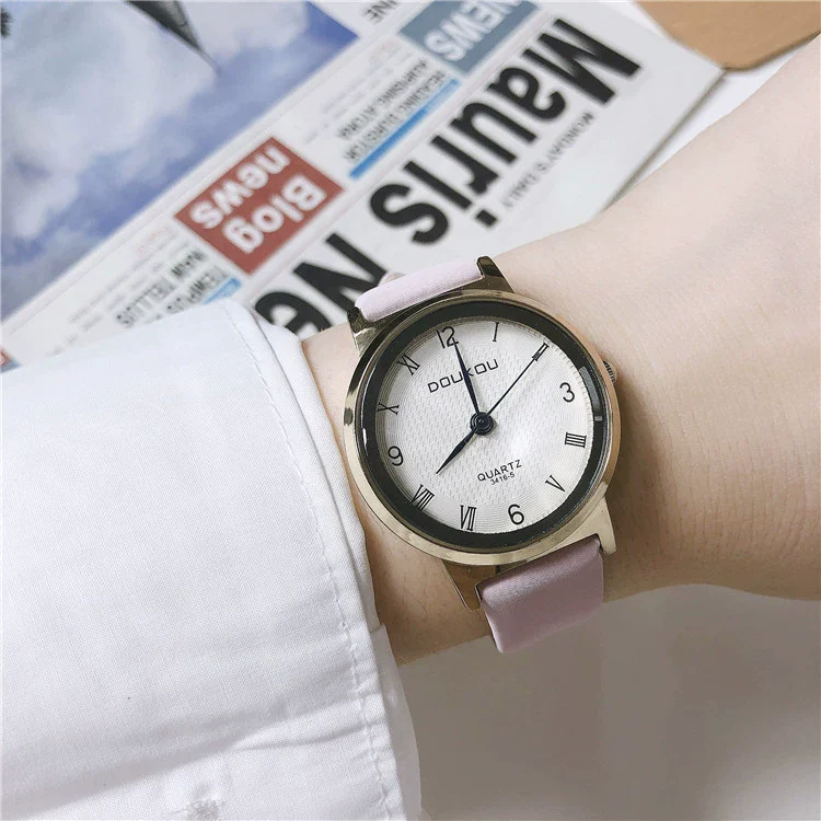 Fashion Women's Watch Alloy Case Ordinary Glass Mirror Leather Belt Casual Style - Image 7