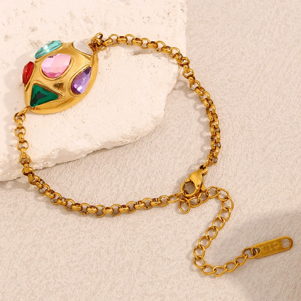 Fashionable 18K Gold Plated Geometric Stainless Steel Three Dimensional Oval Bracelet For Women - Image 3