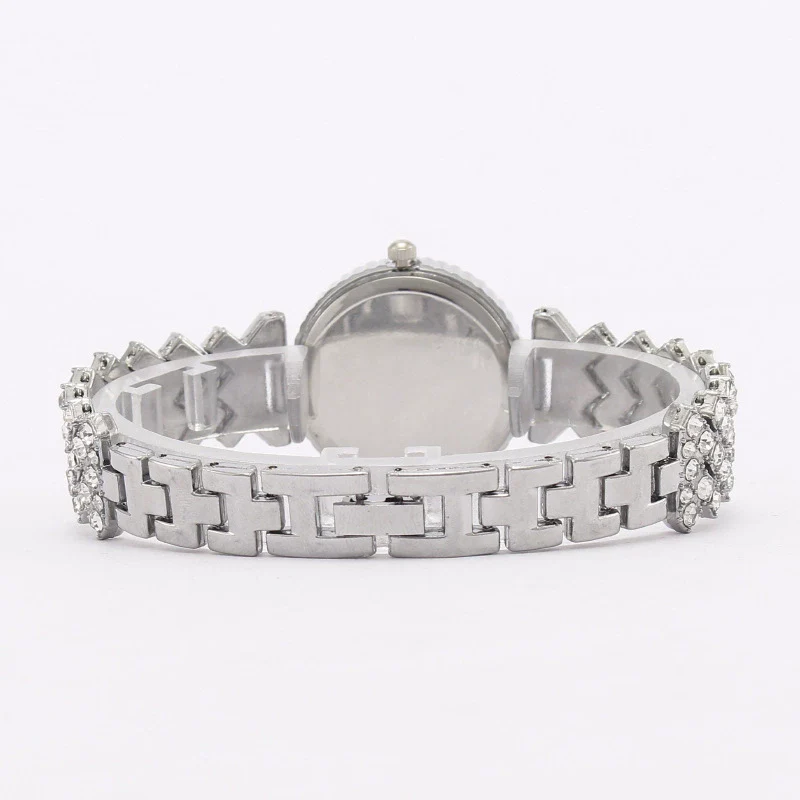 Fashionable Diamondencrusted Metal Shell Face Round Female Watch - Image 4