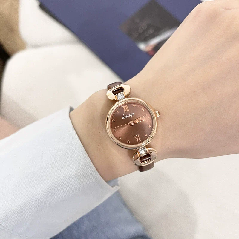 Fashionable Elegant Women's Alloy Quartz Watch With Round Dial And Pin Buckle - Image 2