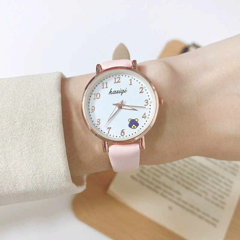 Female Leisure Alloy Case Imitation Leather Strap Round Dial Watch - Image 2