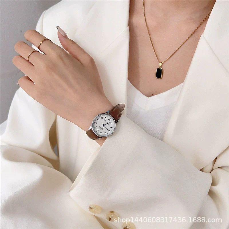 Female Student Quartz Watch Alloy Case Ordinary Glass Mirror Leisure Style Round Shape - Image 4