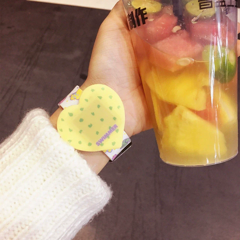 Girls Silicone Plastic Heart Shaped Cartoon Touch Screen Electronic Wristwatch - Image 6