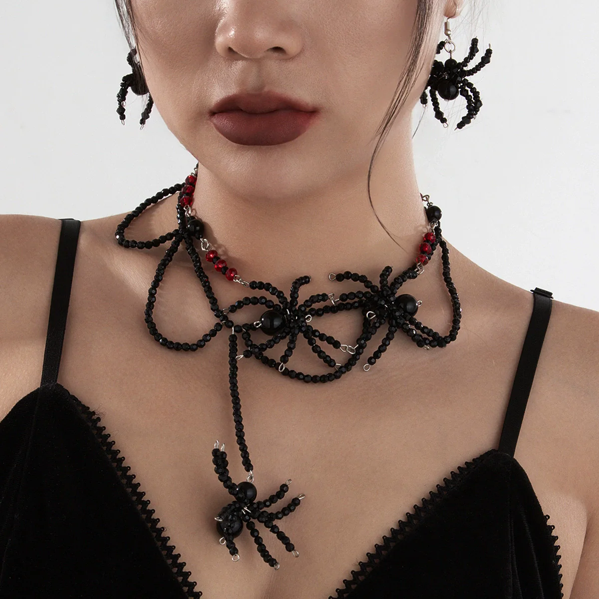 Gothic Dark Style Crystal Spider Plastic Beads Clavicle Chain With Electroplating For Women