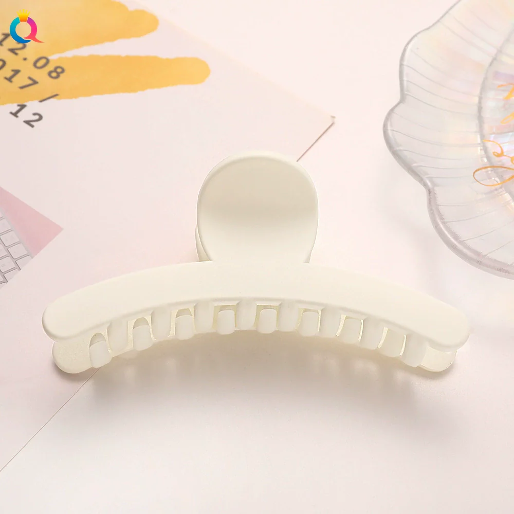 Hair Clip Plastic Resin Solid Color Handmade Women's Accessories - Image 7