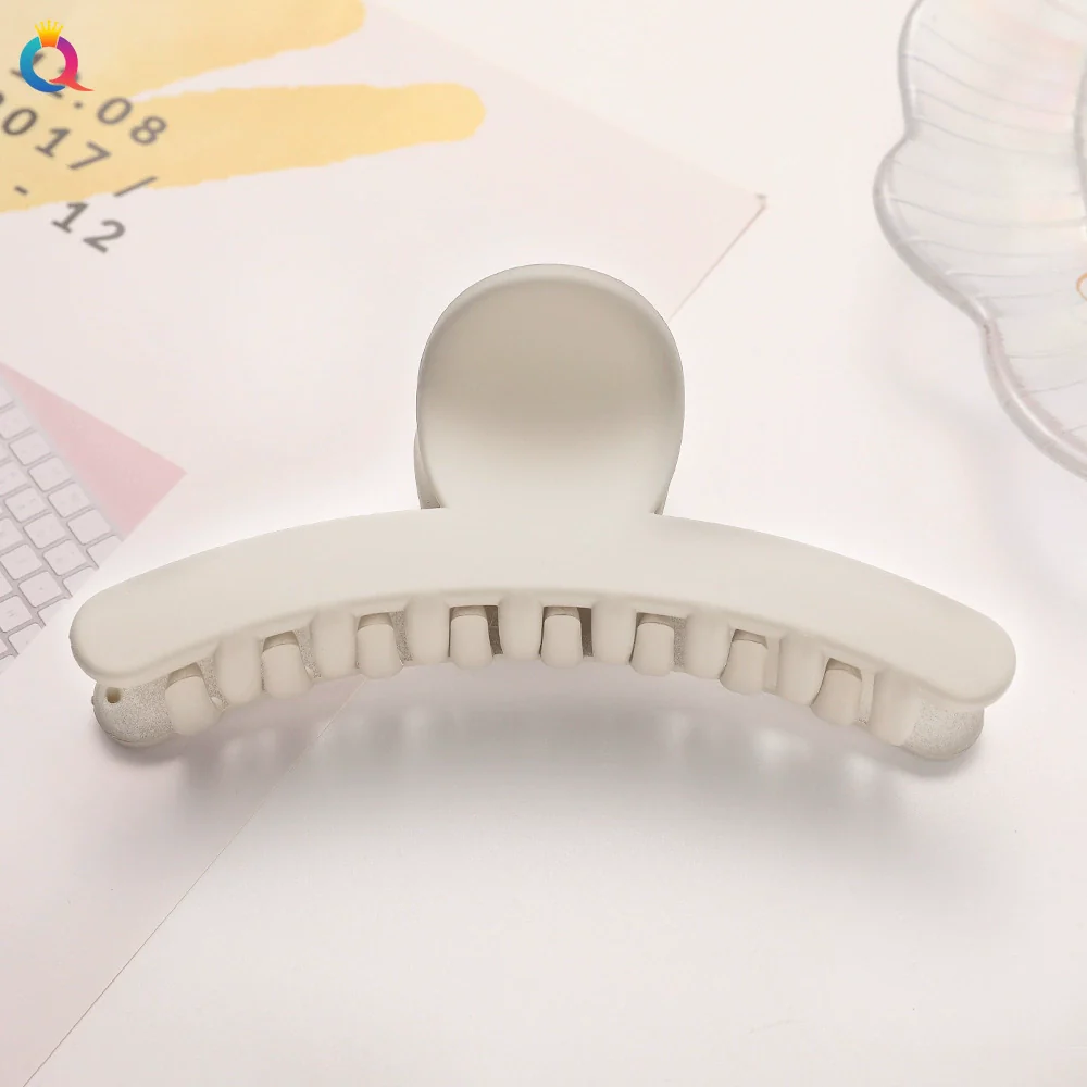 Hair Clip Plastic Resin Solid Color Handmade Women's Accessories - Image 9