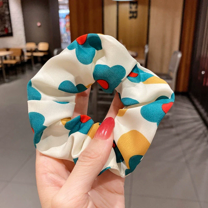 Handmade Cloth Hair Ring For Women With Geometric And Pastoral Style - Image 8