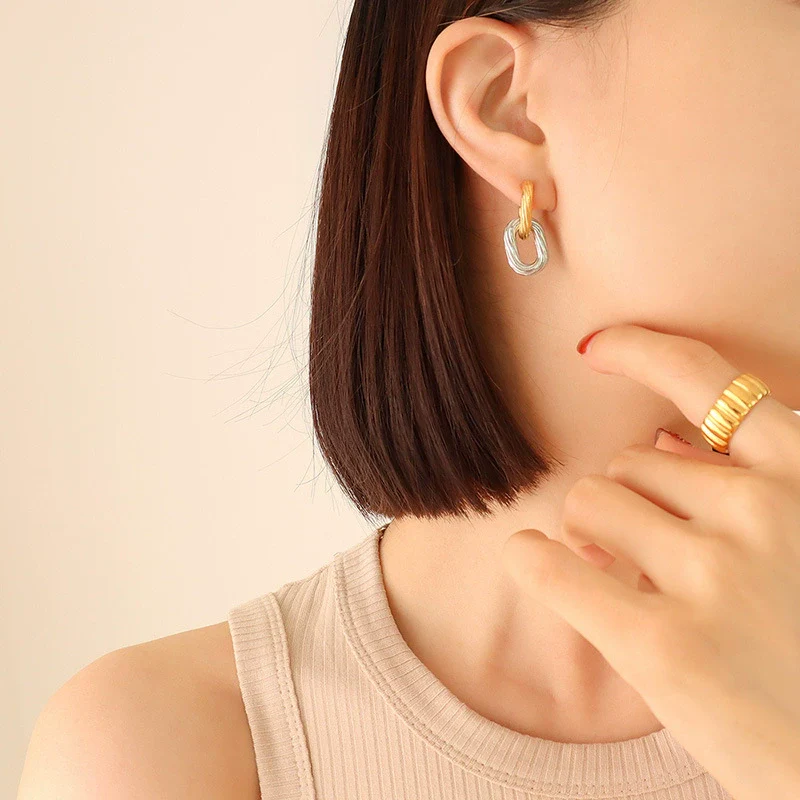 Handmade Embossed 316L Stainless Steel Goldplated Geometric Oval Earrings And Ring - Image 4