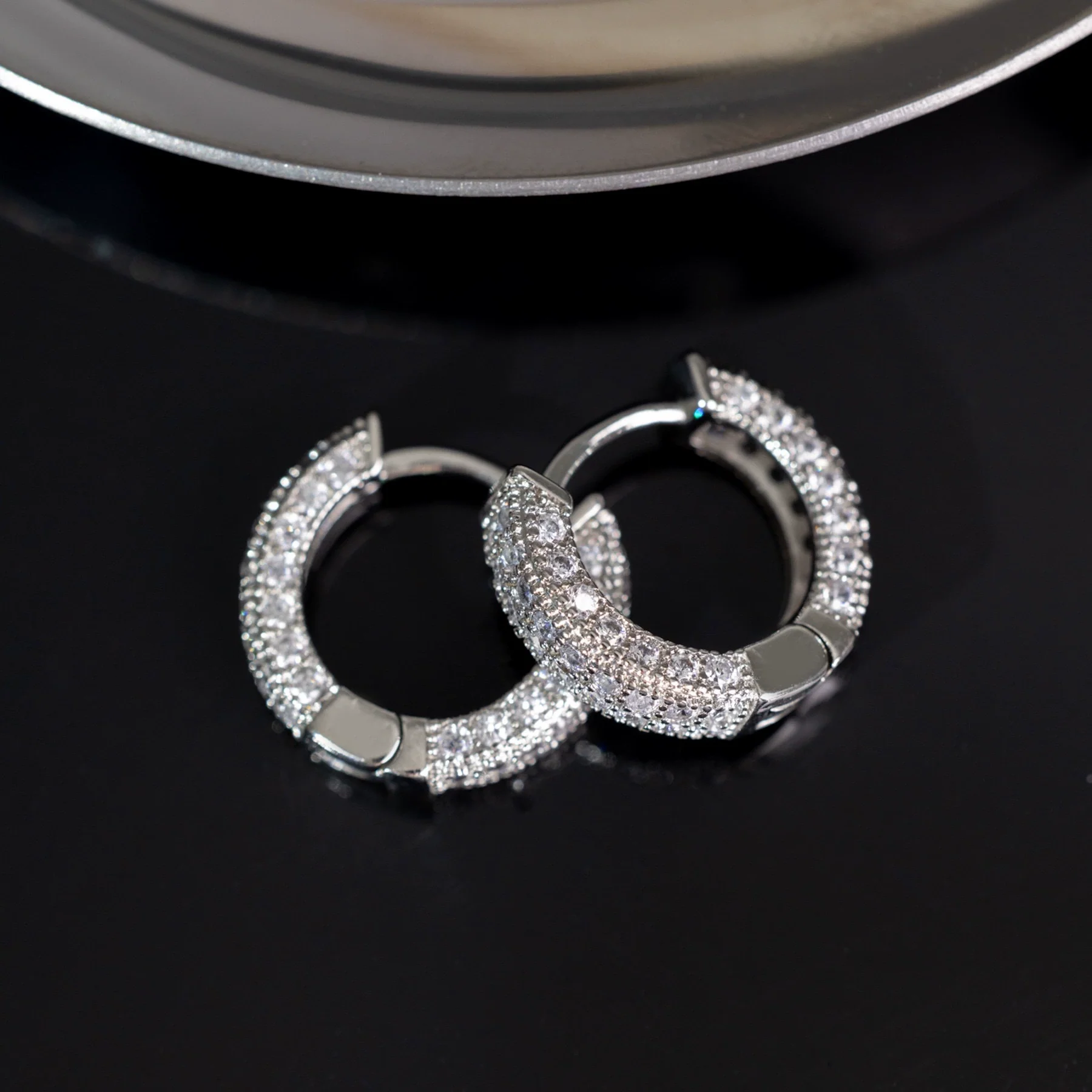 Hoop Earrings Copper With Zircon Inlay Geometric Style For Men And Women - Image 6