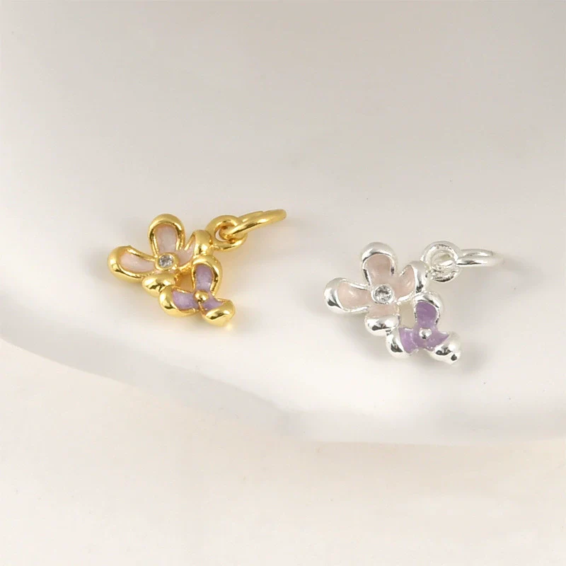 Jewelry Accessories Copper Small Flower Pendant Electroplated With Strong Color Retention - Image 4