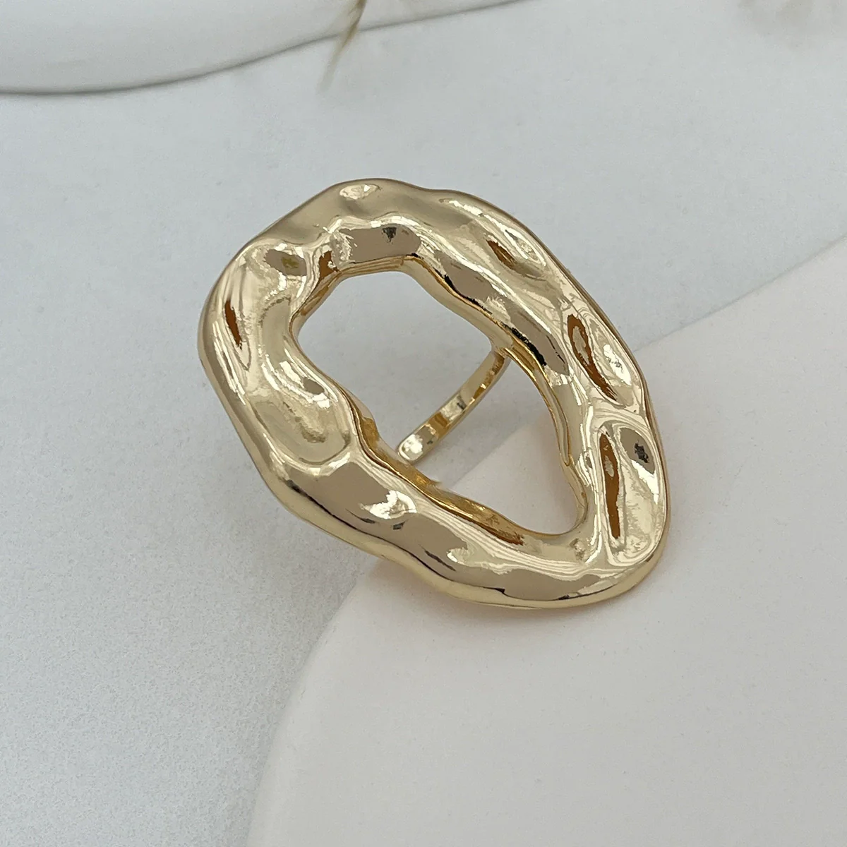 Jewelry Alloy Light Luxury Geometric Irregular Hollow Square Ring Electroplating For Women - Image 6