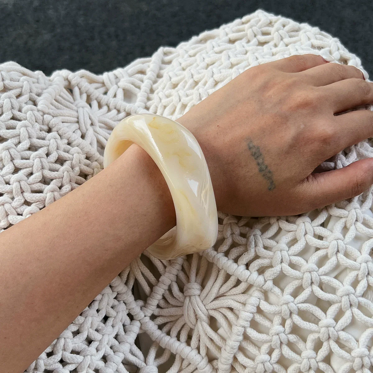 Jewelry Fashionable Retro Resin Asymmetrical Polygonal Elastic Handmade Bracelet - Image 13