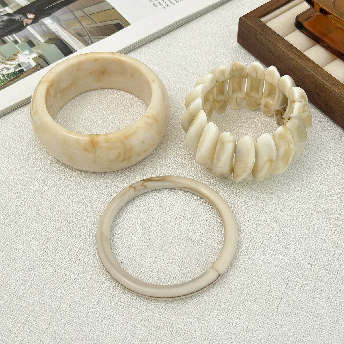 Jewelry Literary Retro Stacked Specialshaped Elastic Bracelets For Women Handmade Resin Geometric - Image 4