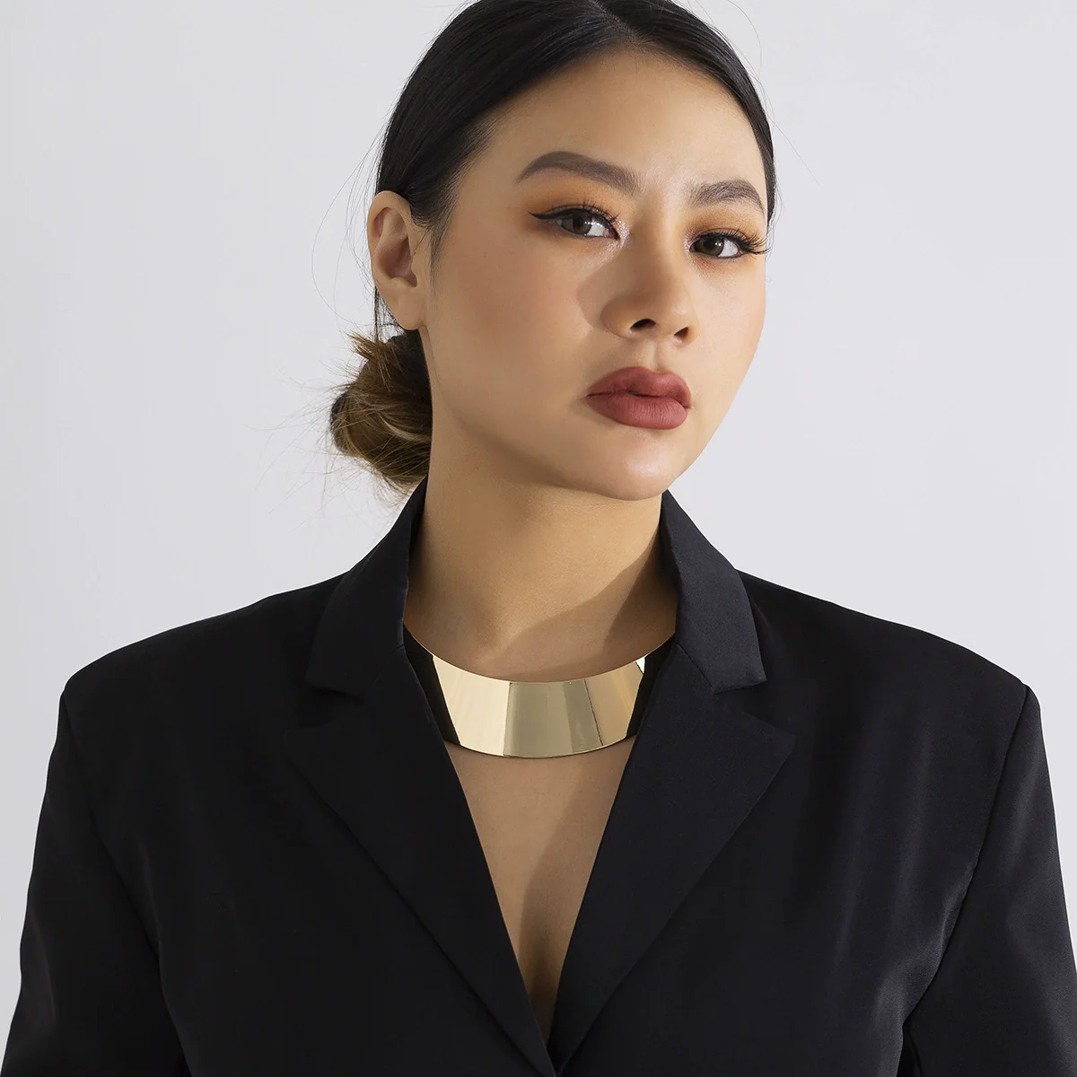 Jewelry Metal Glossy Geometric Clavicle Necklace For Women Iron Aluminum Chain Imitation Pearl Electroplating Punk Style - Image 3