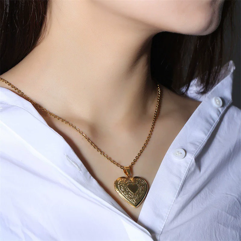 Jewelry Photo Box Stainless Steel Heart Shaped Pendant - Image 4