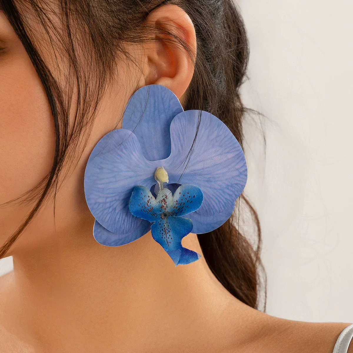 Jewelry Plastic Flower Pendant Neck Chain For Women - Image 9