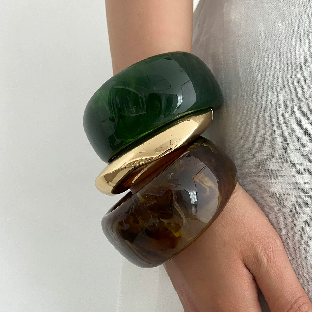 Jewelry Resin Exaggerated Retro Asymmetrical Handmade Bracelet - Image 2