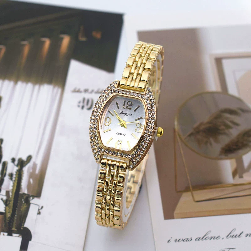 Ladies Alloy Barrel Shape Digital Quartz Watch Leisure Style - Image 4