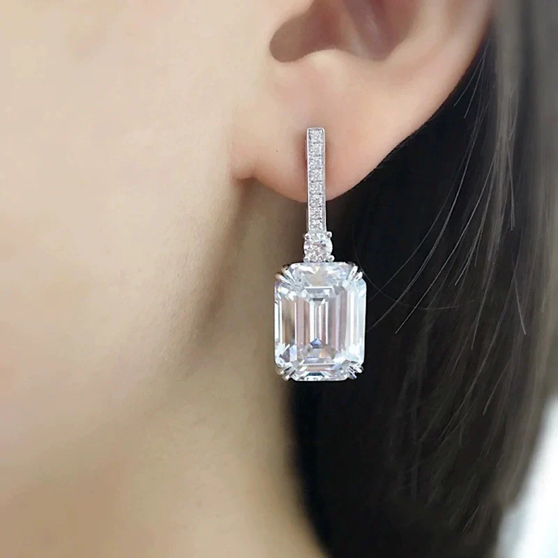 Ladies Copper Earrings With Geometric Style And Zircon - Image 4