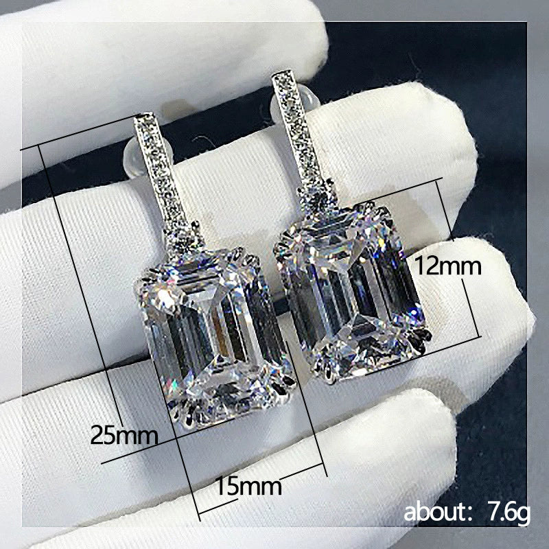 Ladies Copper Earrings With Geometric Style And Zircon - Image 5