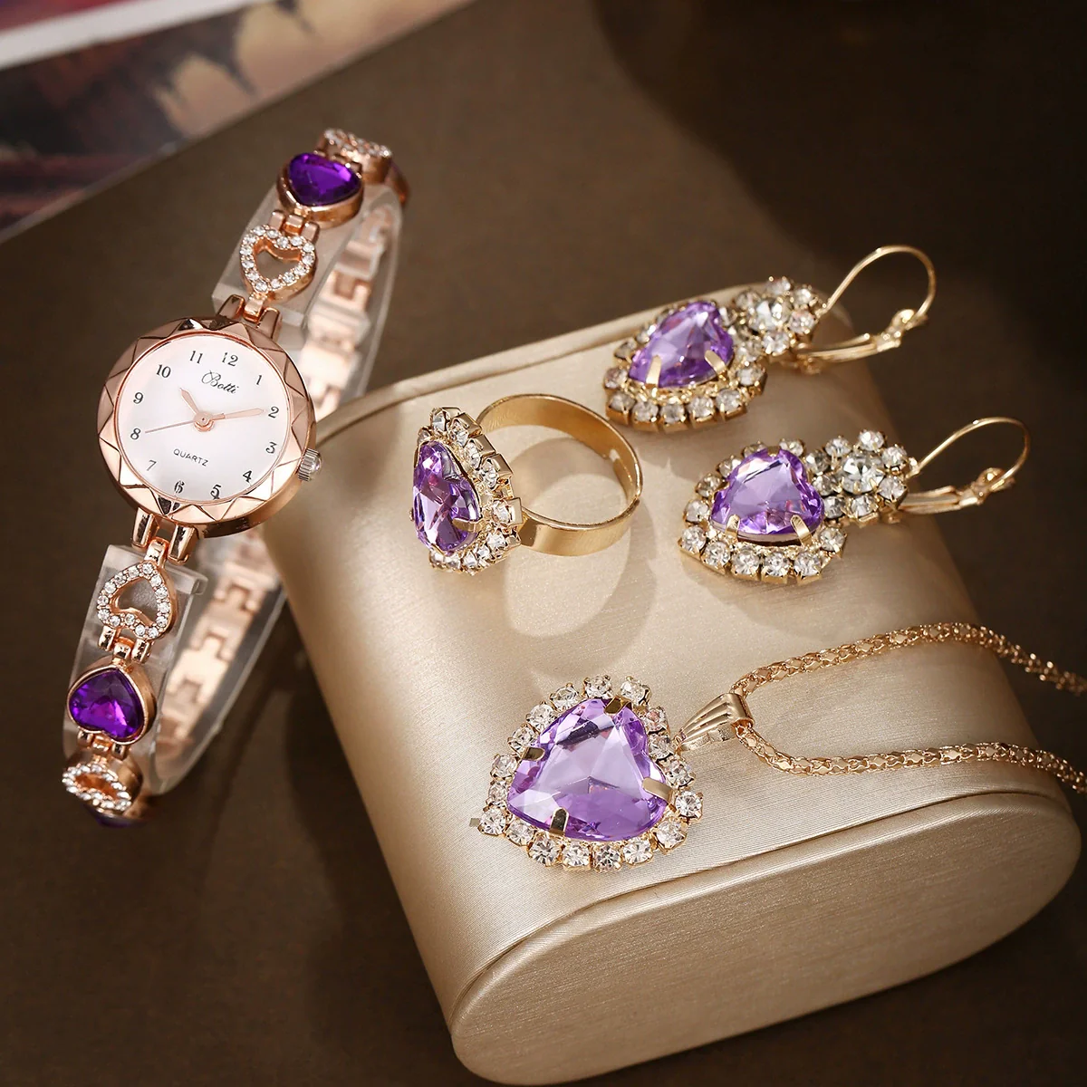 Ladies Luxury Quartz Bracelet Watch With Disc Shape Alloy Material - Image 10