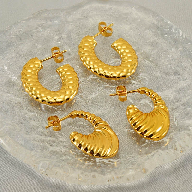 Ladies 316L Stainless Steel U Shaped Electroplated Earrings - Image 2