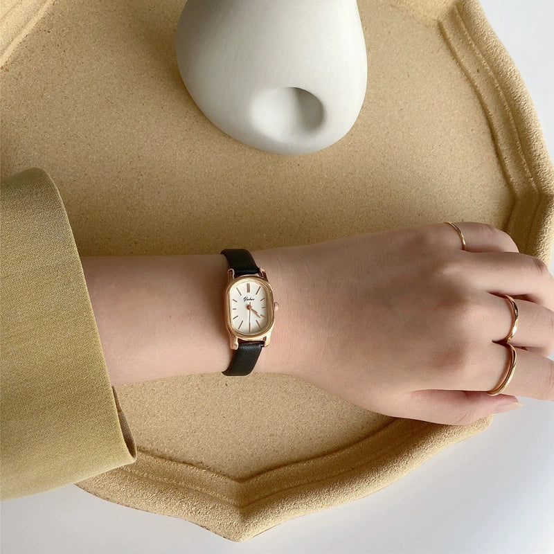 Leisure Style Female Student Watch Alloy Case Ordinary Glass Mirror