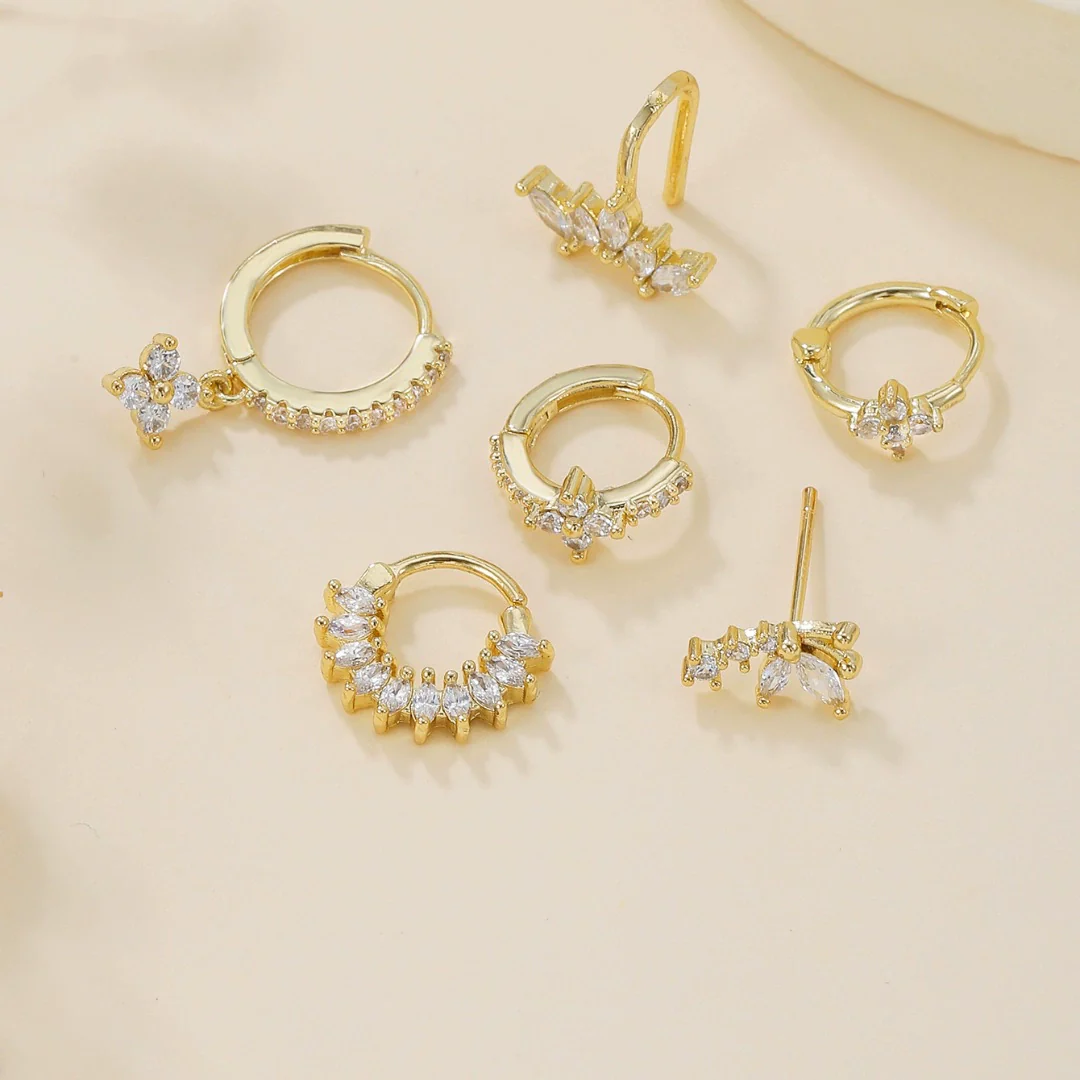 Light Luxury Style Copper Fourleaf Clover Petal Zircon Ear Clip Earrings Jewelry For Women - Image 3