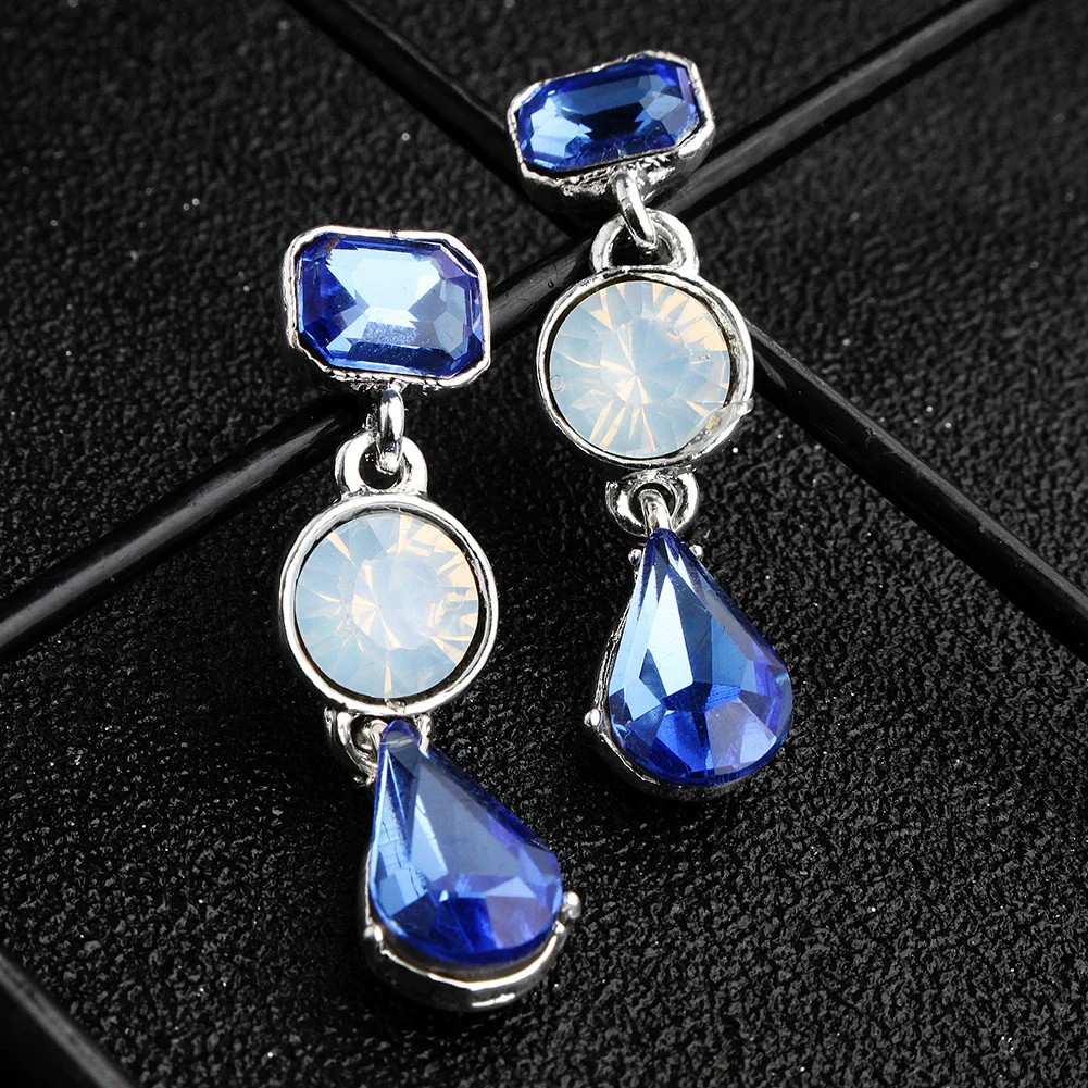 Luxury Bridal Jewelry Retro Marquise Rhinestone Alloy Drop Shape Earrings Set With Gemstones For Women - Image 4