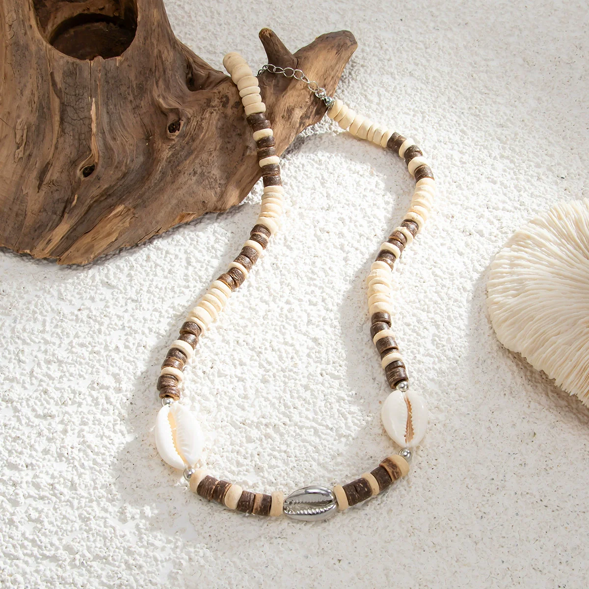 Men's Alloy And Coconut Shell Geometric Handmade Necklace - Image 4