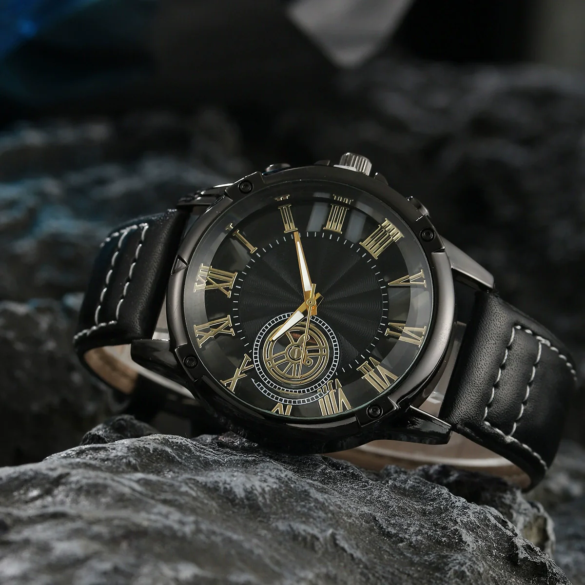 Men's Alloy And Imitation Leather Wings Bracelet Set With Round Dial Quartz Watch Simple Sports Style - Image 3
