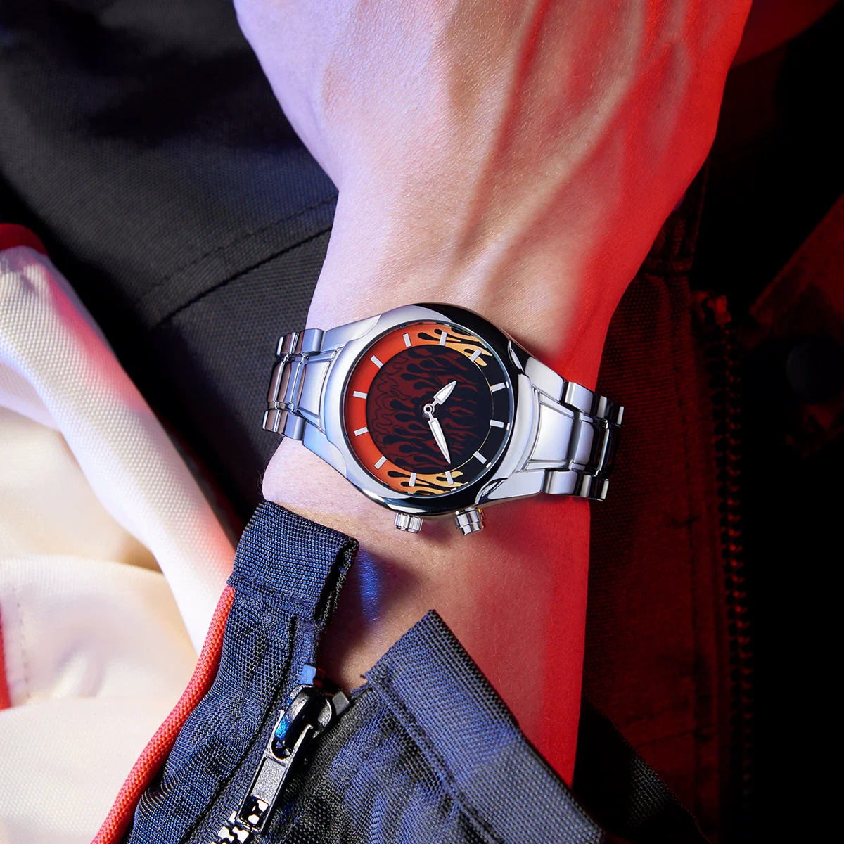 Men's Alloy And Stainless Steel Round Dial Waterproof Quartz Watch Retro Creative Dynamic Flame Design - Image 2