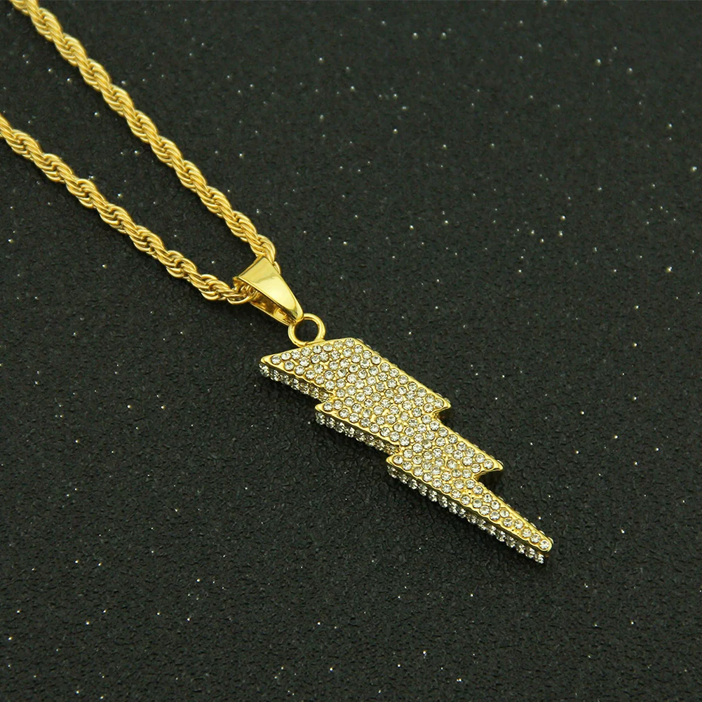 Men's Alloy Pendant Necklace With Diamond And Geometric Design Twist Chain - Image 3