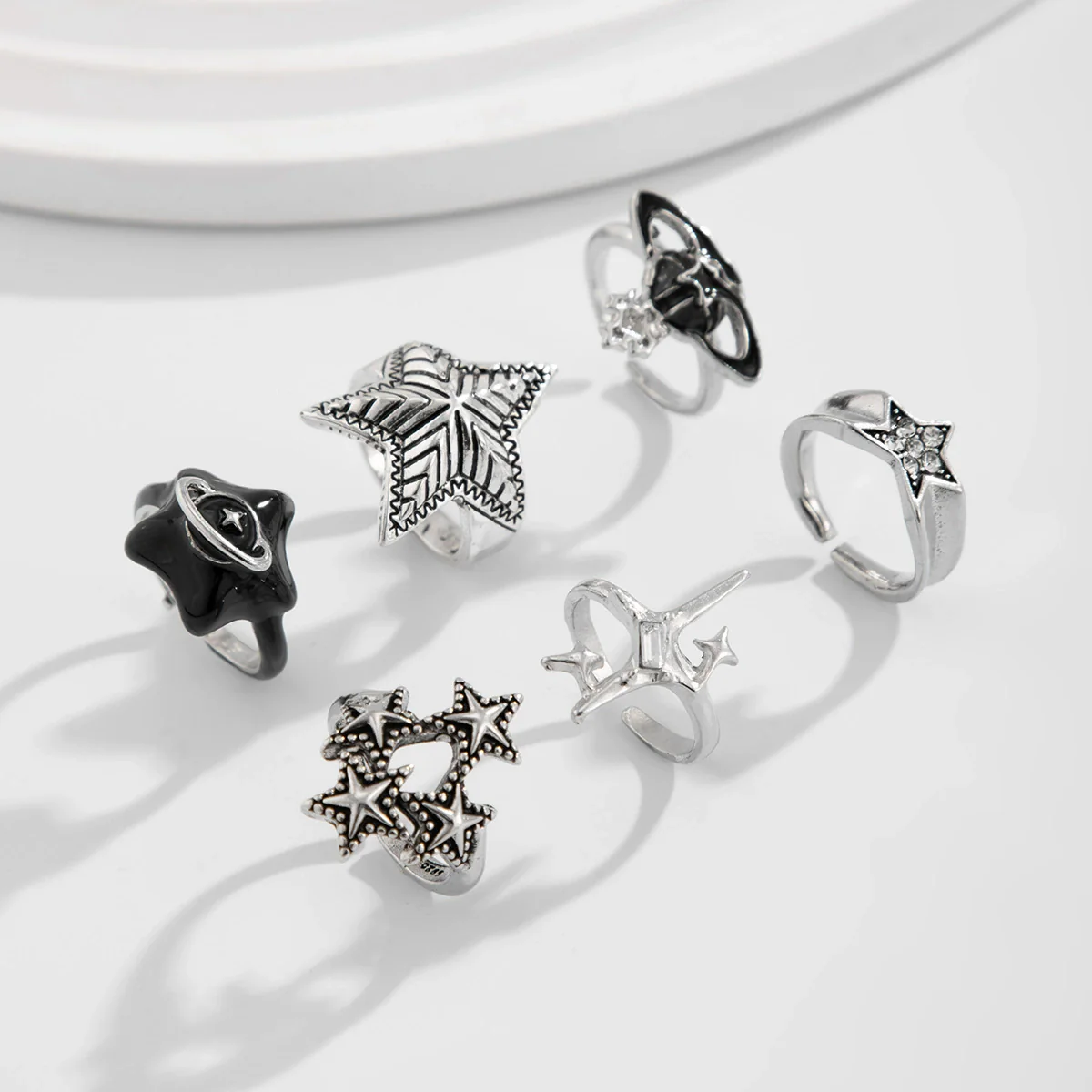 Men's Alloy Retro Geometric Fivepointed Star Hiphop Style Ring With Electroplating - Image 4