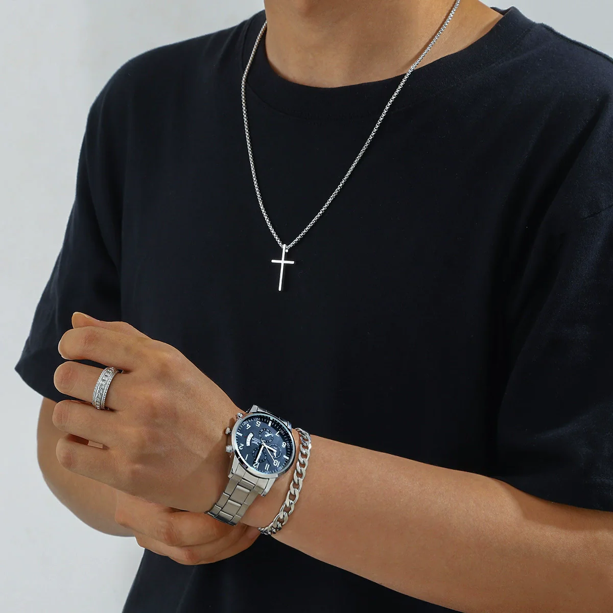Men's Business Style Silver Watch Bracelet Necklace Ring Fourpiece Set With Zinc Alloy Case Stainless Steel Strap And Buckle Round Dial - Image 2