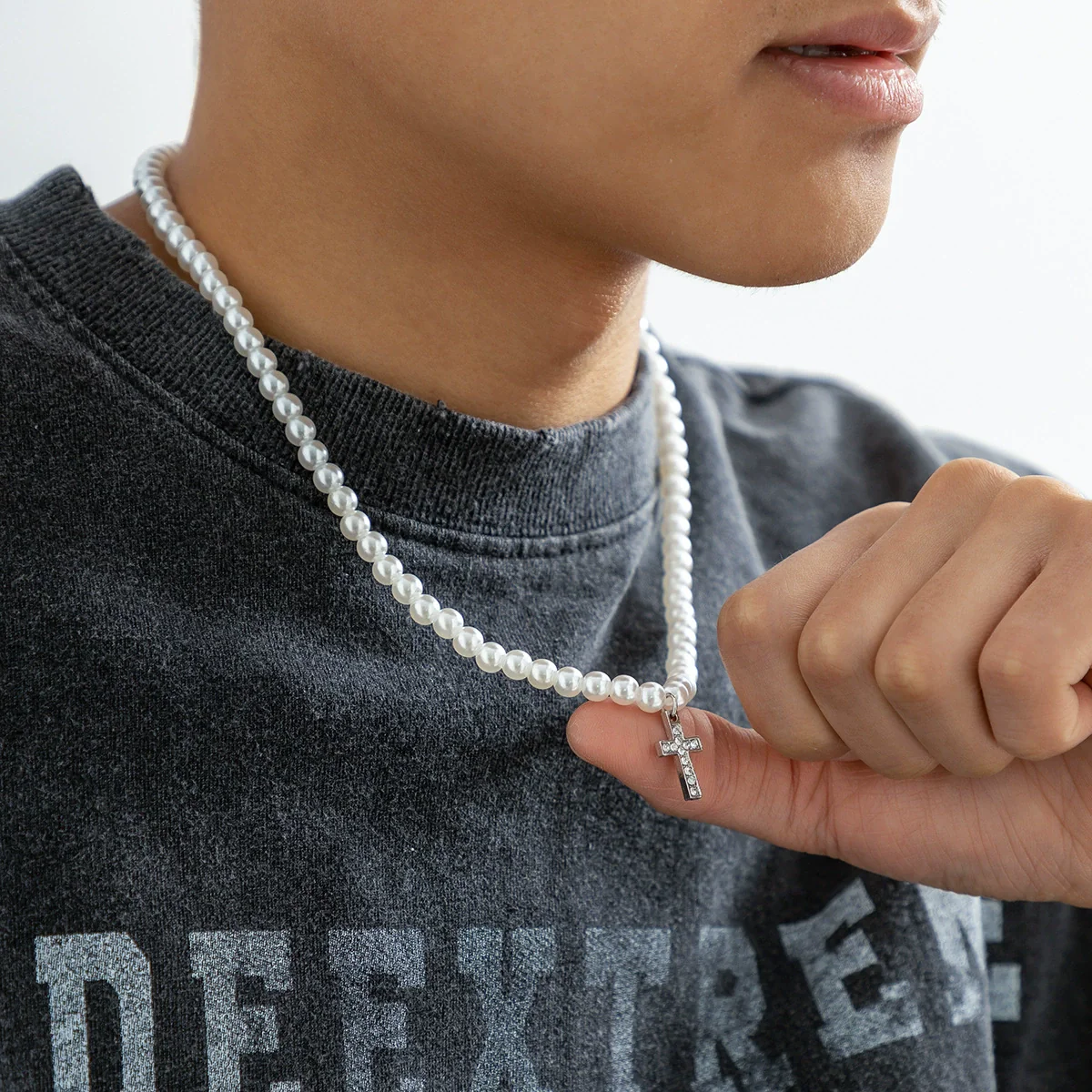 Men's Hiphop Handmade Alloy Pendant Imitation Pearl Ushape Cross Necklace - Image 2