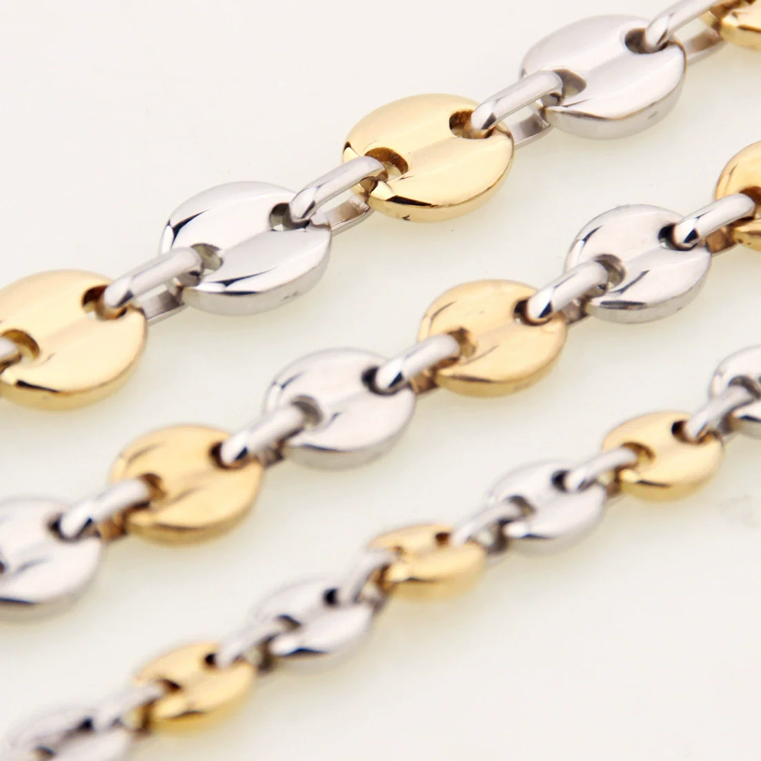 Men's Minimalist Titanium Steel Hiphop Coffee Bean Pig Nose Chain Necklace With Polishing Treatment - Image 2