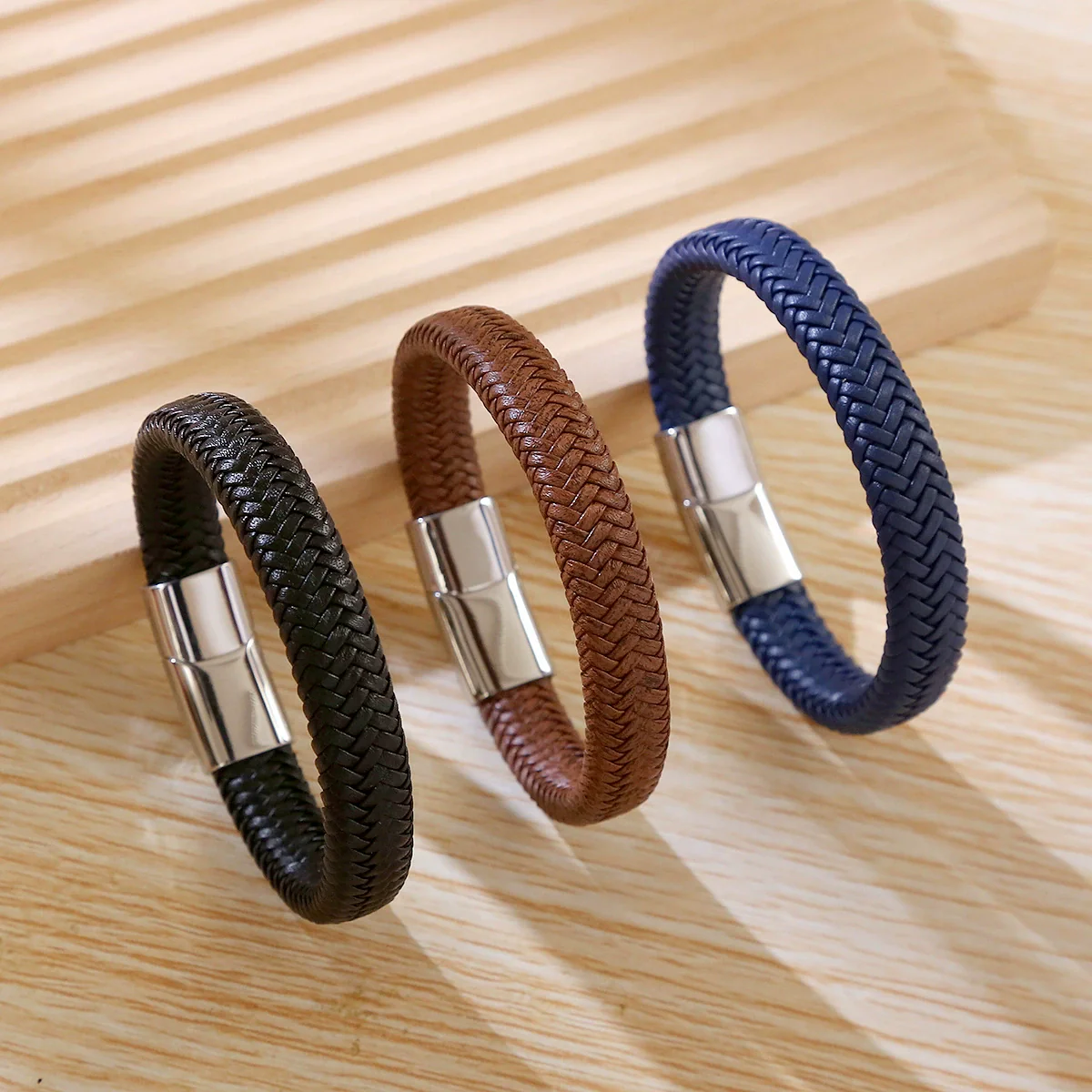 Men's Simple Versatile Leather Handmade Geometric Bracelet With Stainless Steel Magnetic Buckle