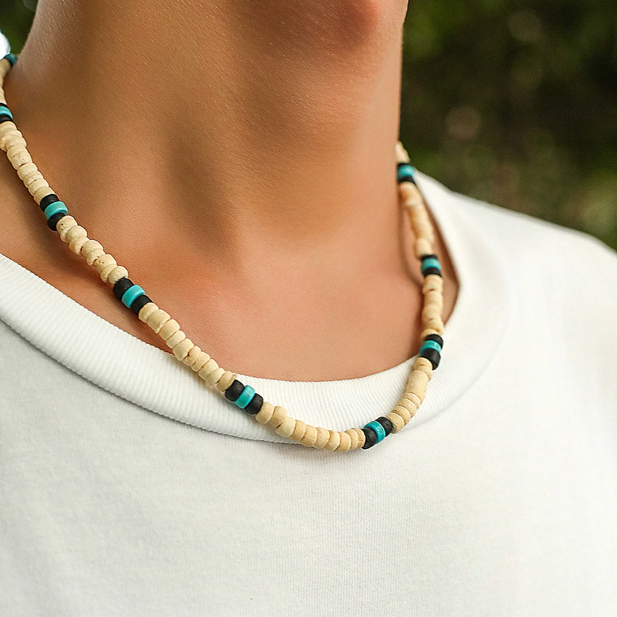 Men's Surfer Wooden Bead Necklace Handmade Geometric Style Coconut Shell Clavicle Chain - Image 2