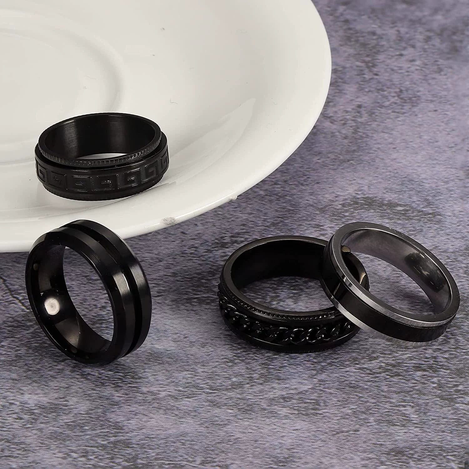 Men's Titanium Steel Rotating Decompression Ring Geometric Black Mysterious Style Electroplated - Image 3