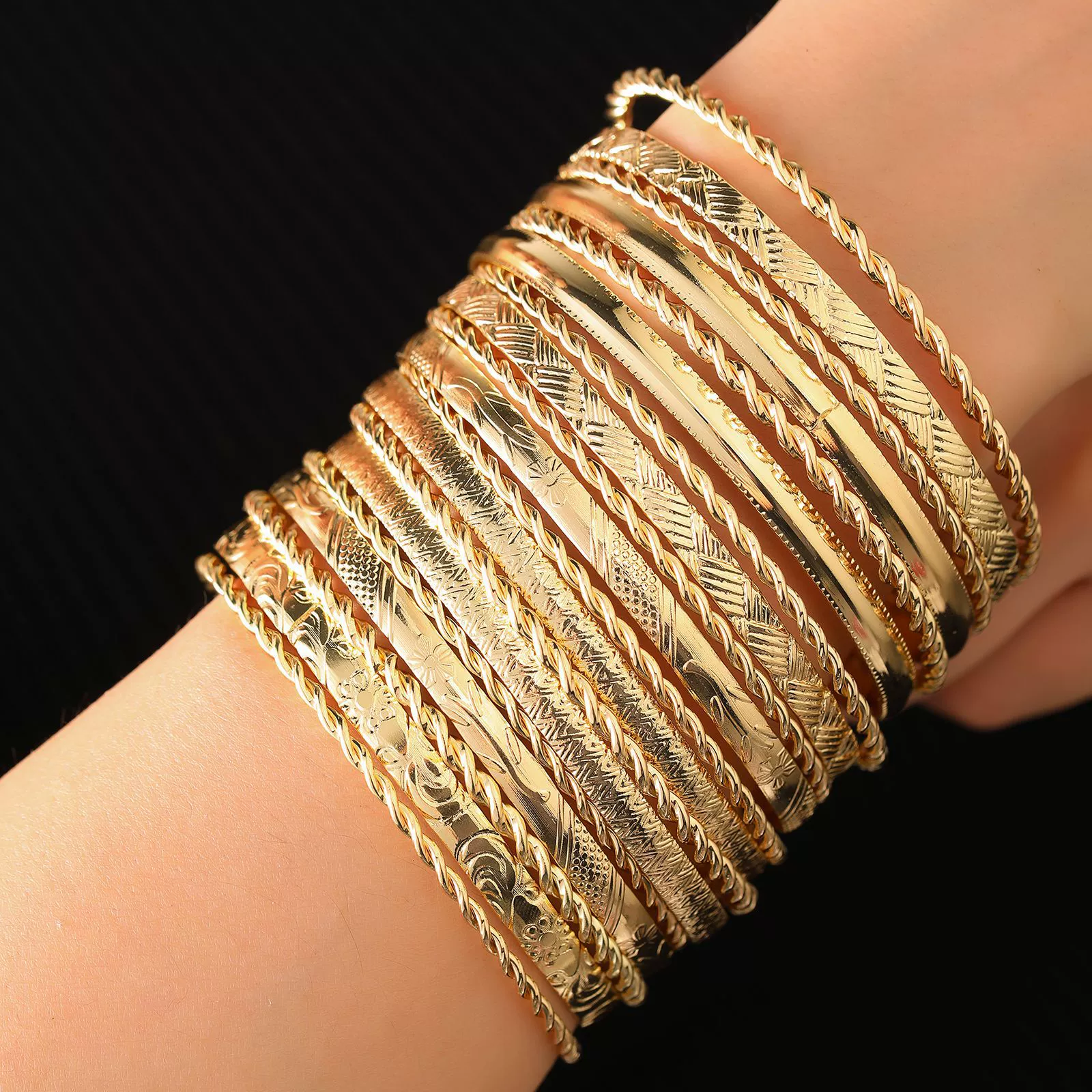 Metal Bracelet Alloy Iron Geometric Vintage Hammered Electroplated Unisex - Image 4