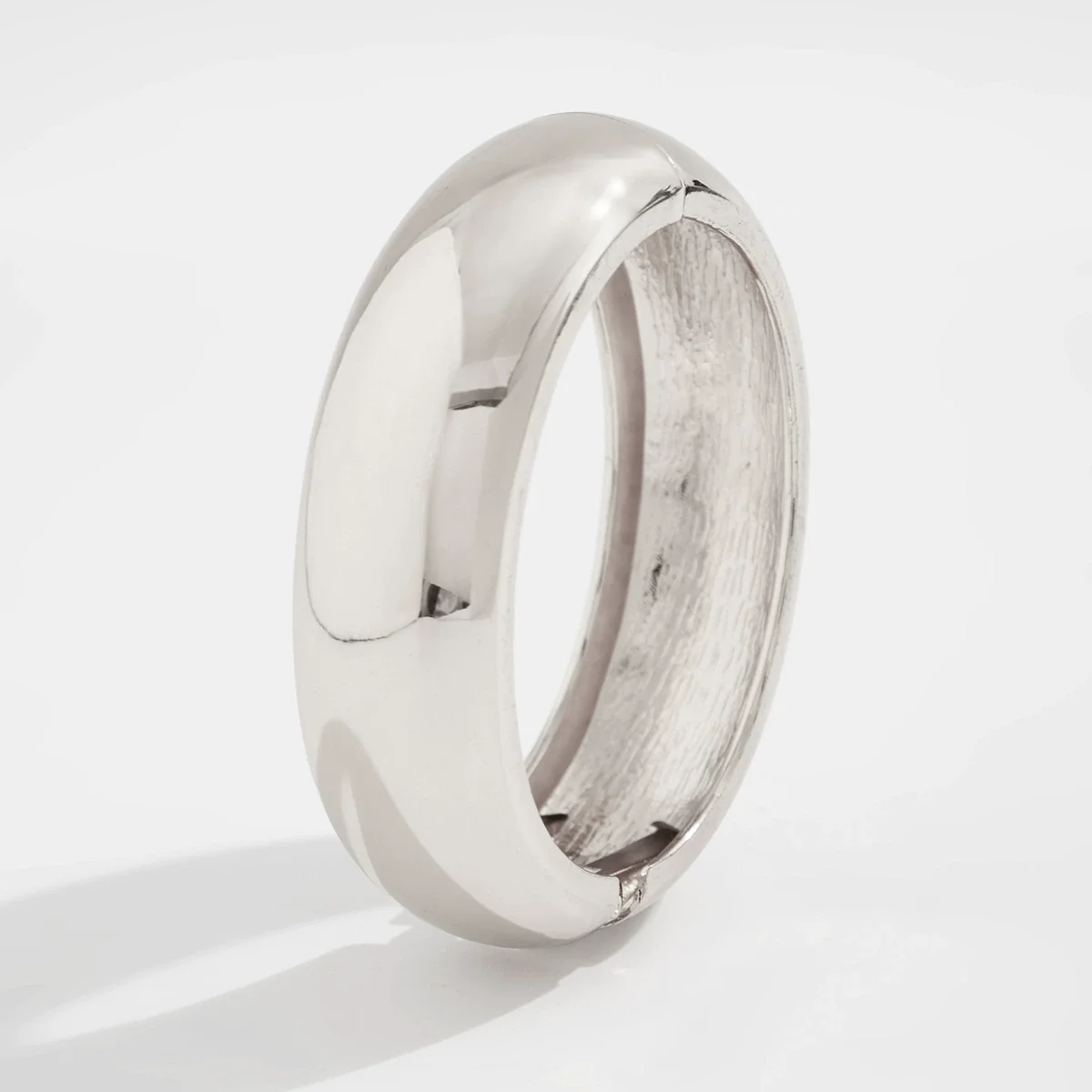 Metal Exaggerated Geometric Heavy Industry Design Smooth Bracelet With Electroplating Treatment - Image 16