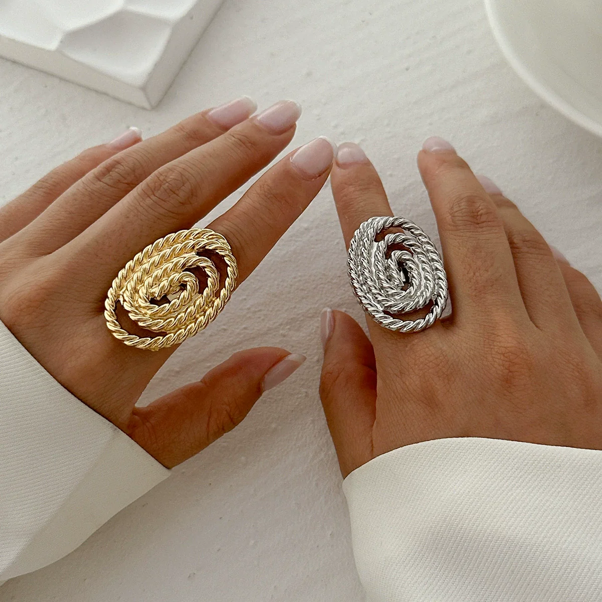 Metal Geometric Fivepetal Flower Stereo Open Winding Ring Electroplated Ins Style For Women - Image 3