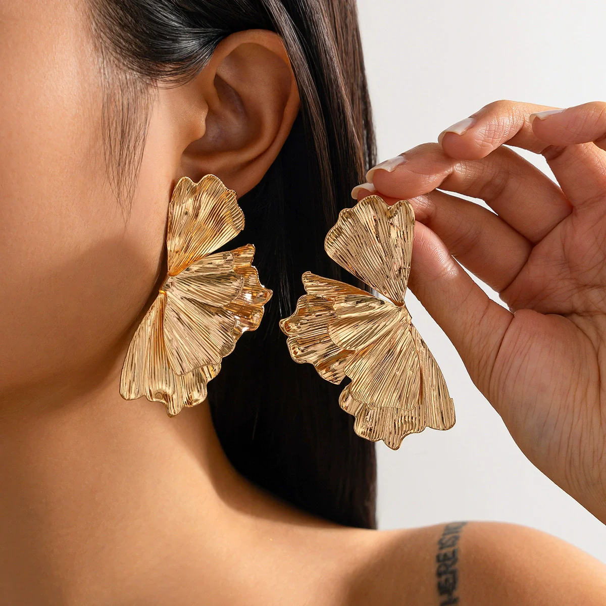 Metal Geometric Irregular Pleated Flower Bow Earrings Electroplated - Image 7