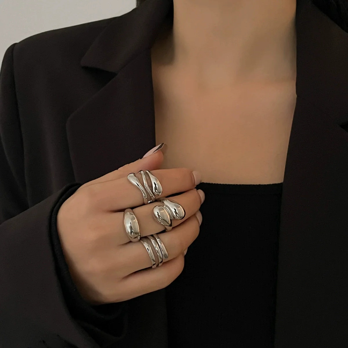 Metal Geometric Personality Electroplated Spring Bracelet With Irregular Wave Opening Design - Image 11