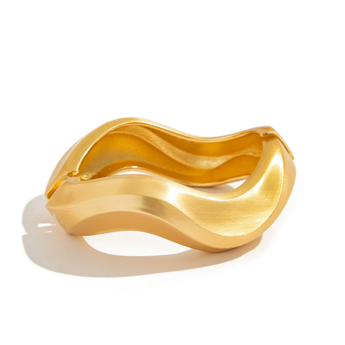 Metal Geometric Personality Electroplated Spring Bracelet With Irregular Wave Opening Design - Image 8